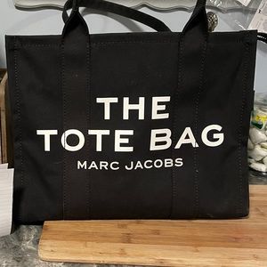 Marc Jacobs - The tote bag - used once